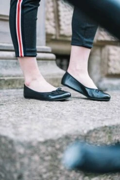 LOOQ Black -Outlet ZAQQ Store looq black looq blackuLg325TYPmX0N 1280x1280